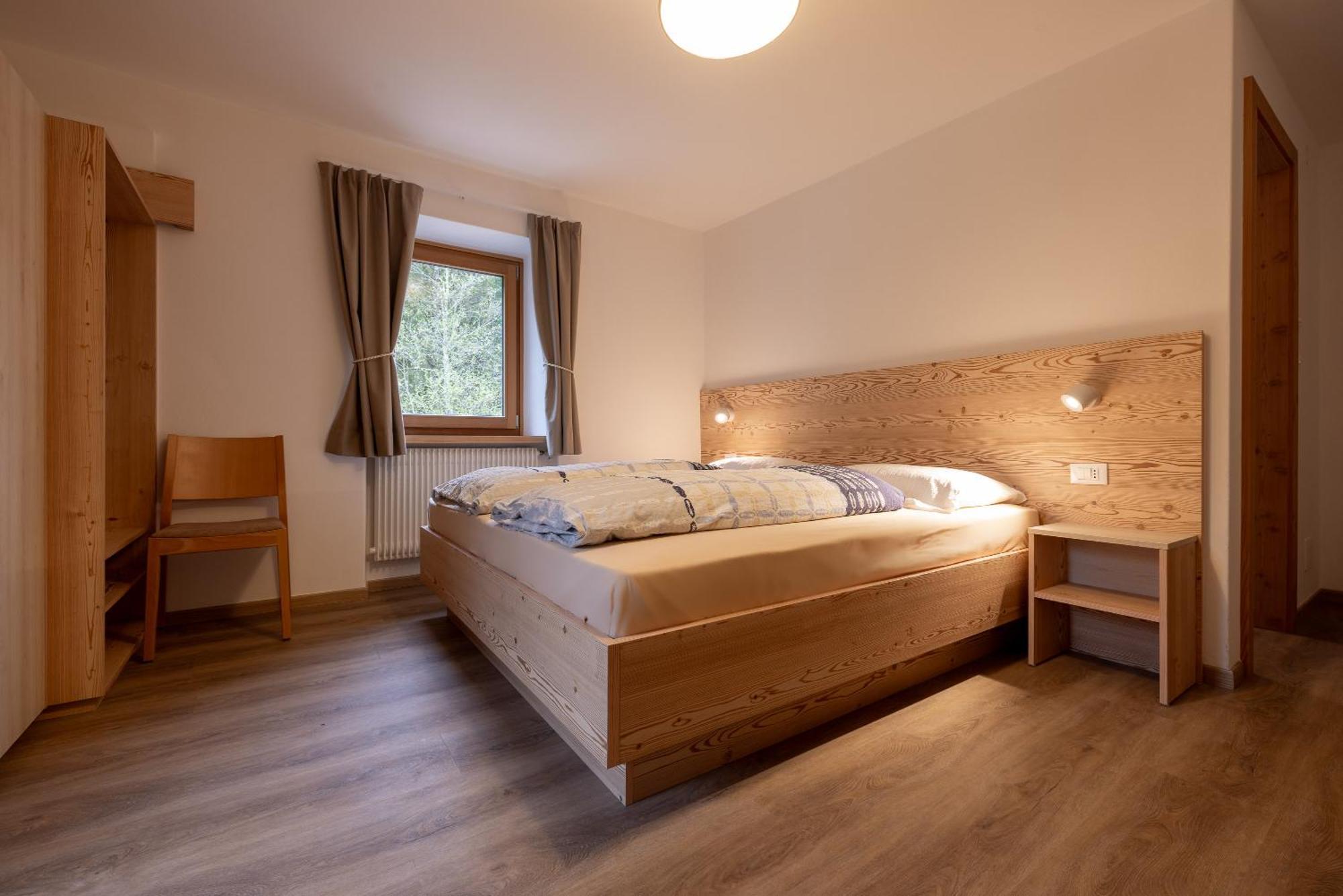 San Pietro Dolomiti Small Budget Hotel Ortisei Esterno foto